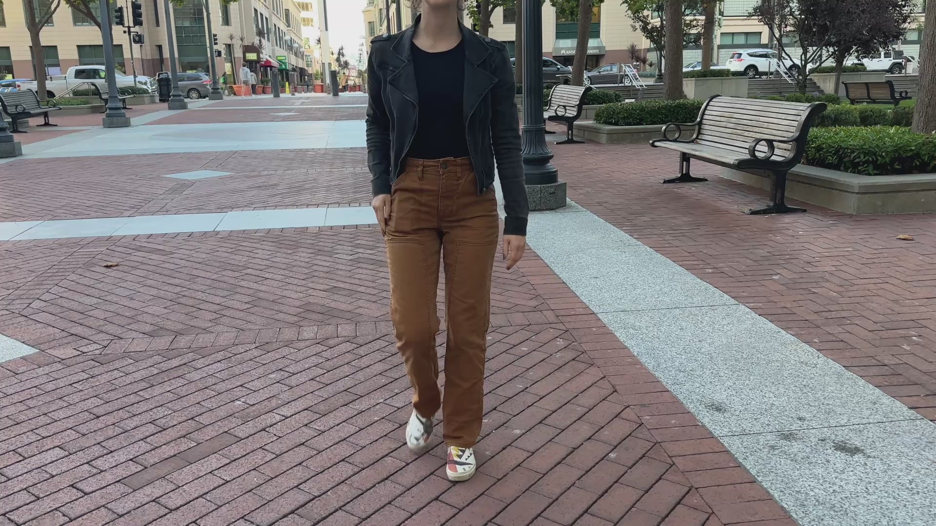 Slide-Lift Joint Box